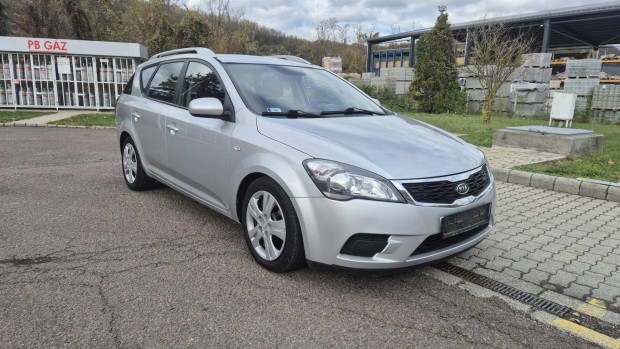 KIA CEE'D SW 1.6 CRDi EX EURO5 Ecodynamics! SZ...