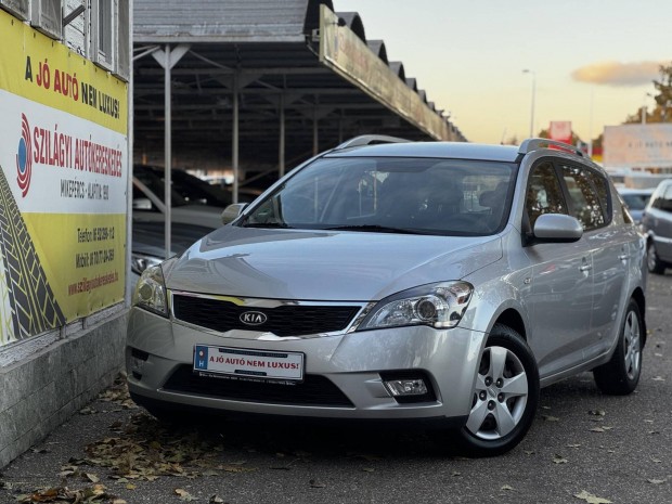 KIA CEE'D SW 1.6 CRDi EX Limited ITT s Most AK...