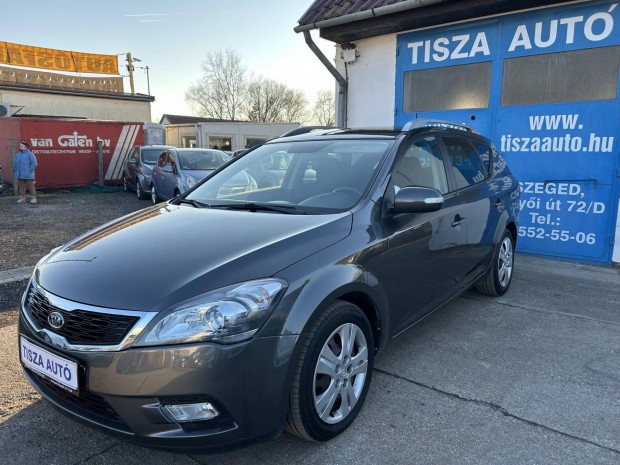 KIA CEE'D SW 1.6 CRDi EX Limited Plus //navigc...