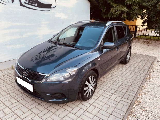 KIA CEE'D SW 1.6 CRDi HP EX 148.000 km