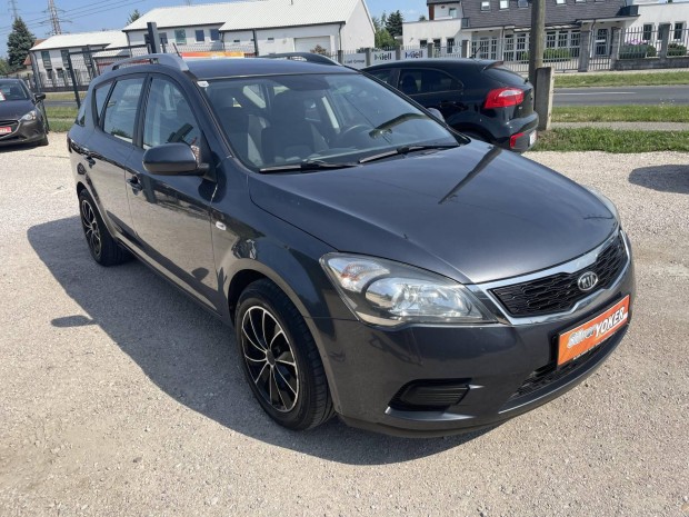 KIA CEE'D SW 1.6 CRDi LX EURO5 Friss Műszaki.VO...