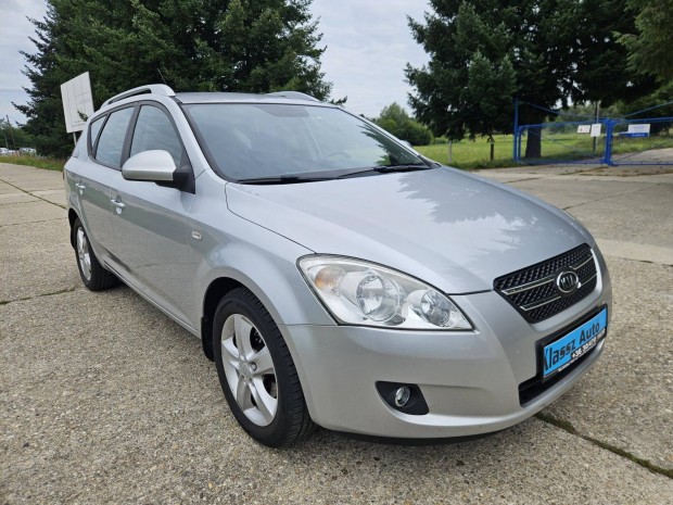 KIA CEE'D SW 1.6 CRDi LX Tipp-Topp-Állapot-Veze...
