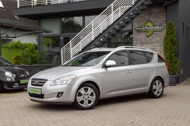 KIA CEE'D SW 1.6 EX Machine Silver +Első Tulajd...
