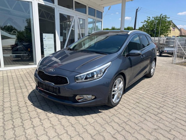 KIA CEE'D SW 1.6 GDI EX DCT Automata. Navi. KAM...