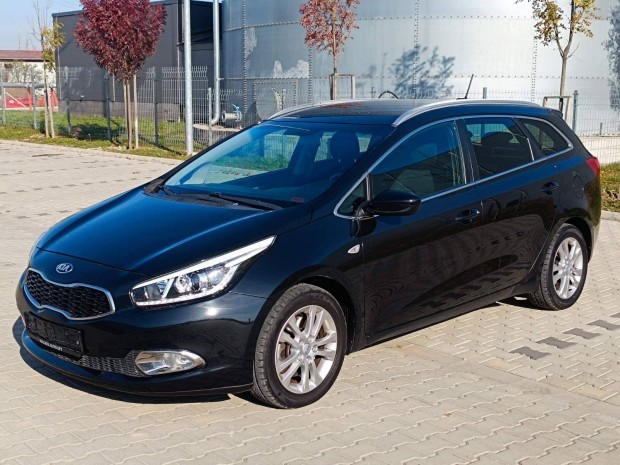 KIA CEE'D SW 1.6 GDI FIFA Prmium Hibtlan!