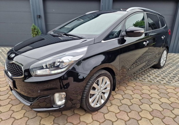 KIA Carens 1.7 CRDI LX Nagyon Szép Ébenfekete....
