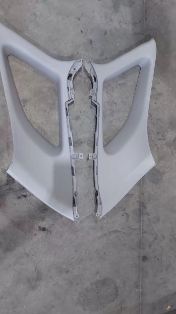 KIA Ceed Ceed 12- Bal jobb C oszlop takar� m�anyag elem bor�t�s 0313