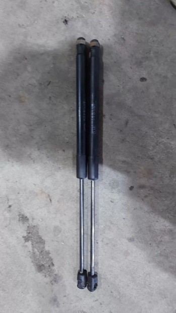 KIA Cee'd Ceed 12- Csomagt�rajt� csomagtart� teleszk�p g�zrug� 0296