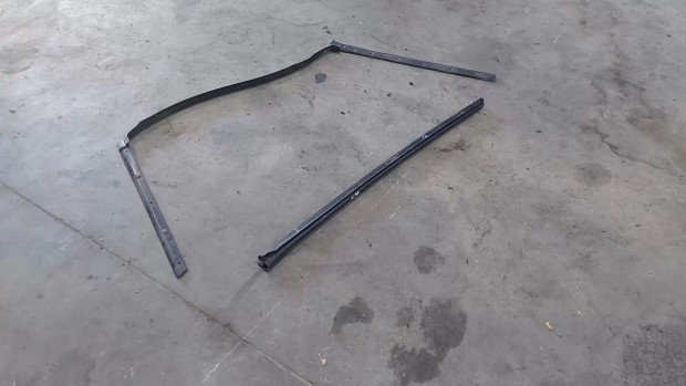 KIA Ceed Ceed 12- Jobb h�ts� ajt� �veg k�ls� gumik�der t�mit�s 0344