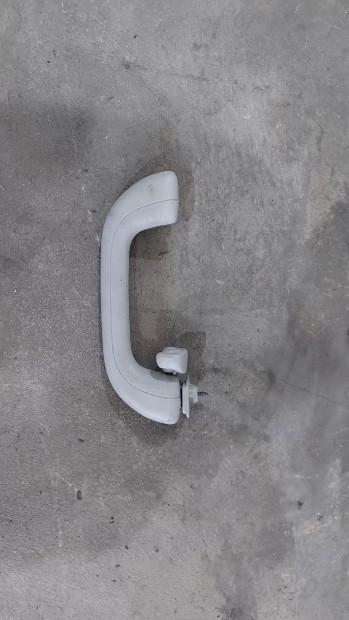 KIA Cee'd Ceed 12- Tet�k�rpit fels� foganty� kapaszkod� markolat 0678