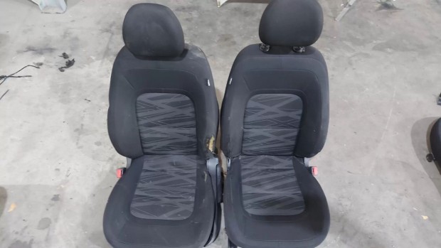 KIA Ceed Ceed 12- Vezet��l�s utas�l�s els� vezet� utas �l�s 0302