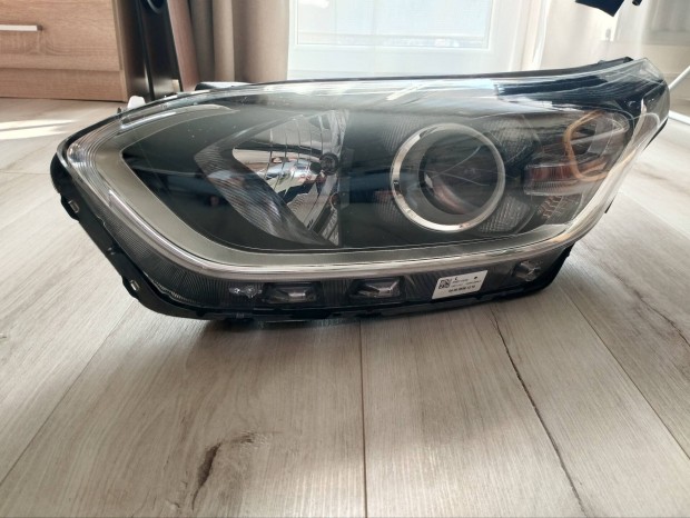 KIA Ceed CD 2019 bal els� f�nysz�r� l�mpa 