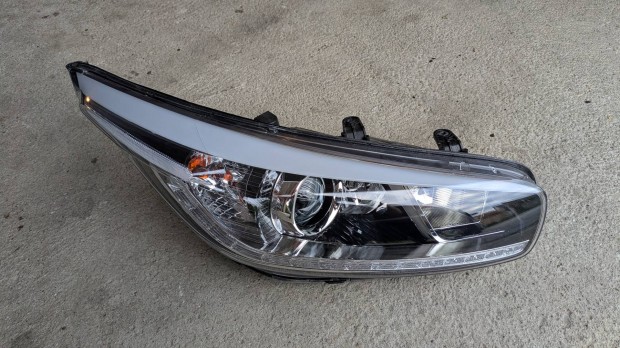 KIA Ceed JD led-es jobb első lámpa fényszóró