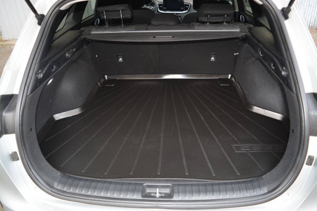 KIA Ceed eredeti csomagtr tlca