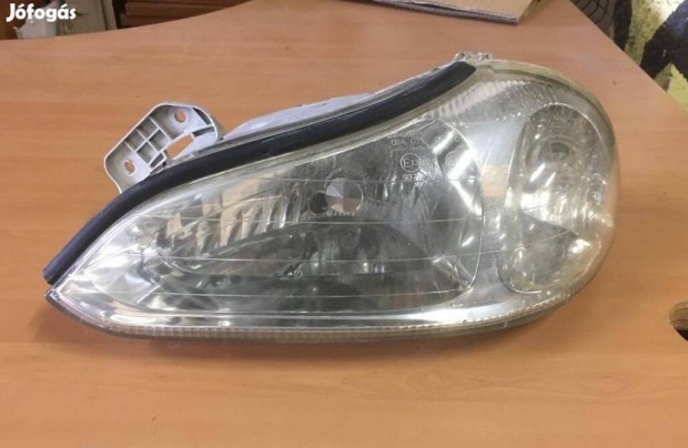 KIA Clarus fényszóró