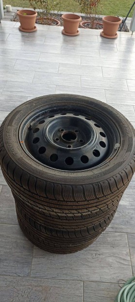 KIA Hyundai aclfelni tli gumiabroncs szett (6Jx16 ET51 205/55R16)