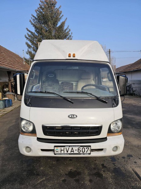 KIA K2700 kisteheraut