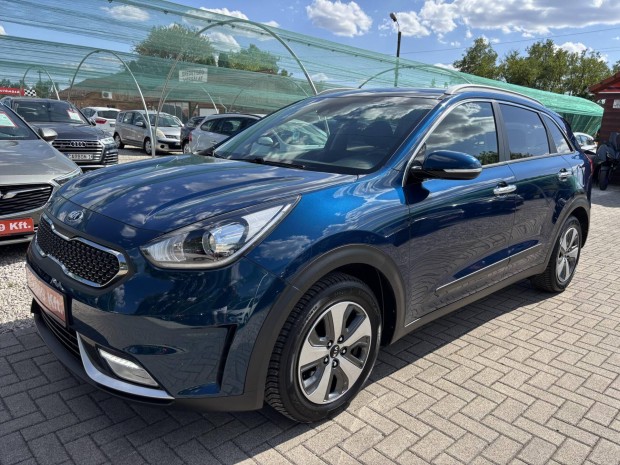 KIA Niro HEV 1.6 GDI LX DCT Teljes szervizmúlt....