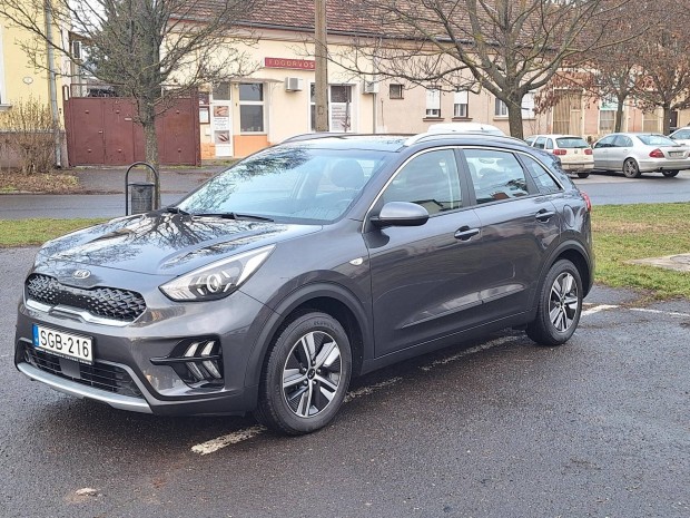 KIA Niro HEV 1.6 GDI Silver DCT Hibrid/Benzin....
