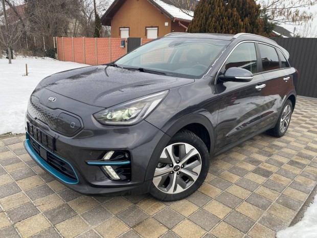 KIA Niro e-Niro 64kWh Platinum �f�s �r!Full-Ful...