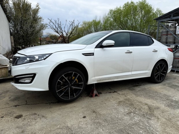 KIA Optima Spirit - 2012 - Törött