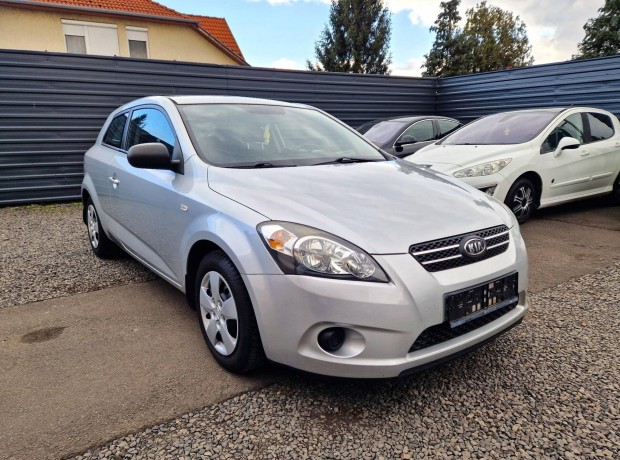 KIA Pro CEE'D 1.4 EX EURO5 Friss mszaki- szerv...