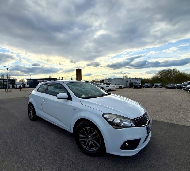 KIA Pro CEE'D 1.4 EX R15 Alufelni/Multikormány