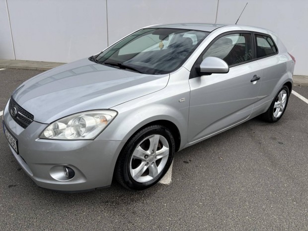 KIA Pro CEE'D 1.4 LX Plus Alkalmi Áron !!