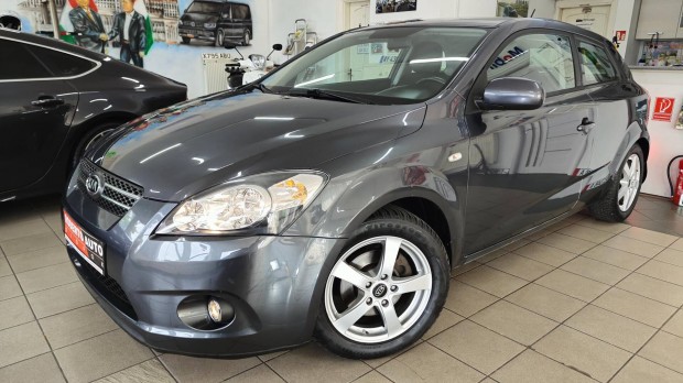 KIA Pro CEE'D 1.4 LX Plus Foglalózva!