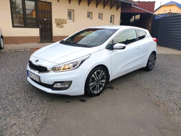 KIA Pro CEE'D 1.6 CRDI EX Friss szervz !