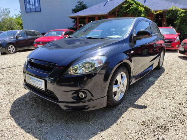 KIA Pro CEE'D 1.6 EX 96.485- Km Bemutat videval!