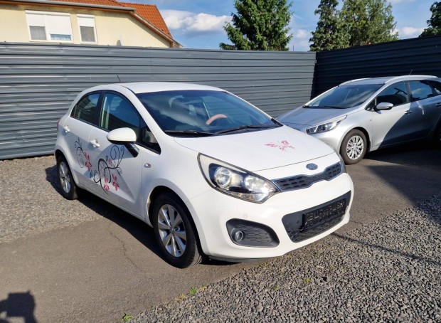 KIA RIO 1.2 Cvvt EX Digit klima - Parkradar -ve...