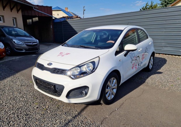 KIA RIO 1.2 Cvvt EX Digit klima - Parkradar -ve...