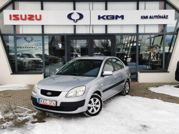 KIA RIO 1.4 EX Cool Friss M�szakival! Els� Tula...