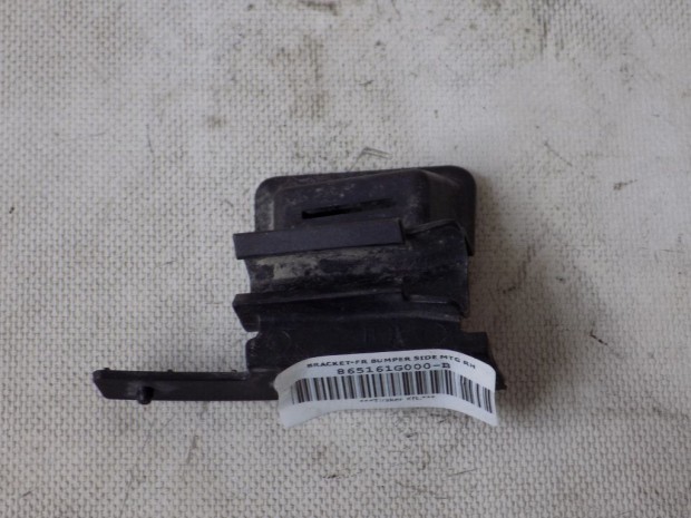 KIA RIO BRACKET-FR BUMPER SIDE MTG RH eladó