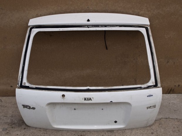 KIA RIO CSOMAGTRAJT elad