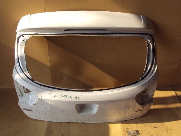KIA RIO CSOMAGTÉRAJTÓ eladó