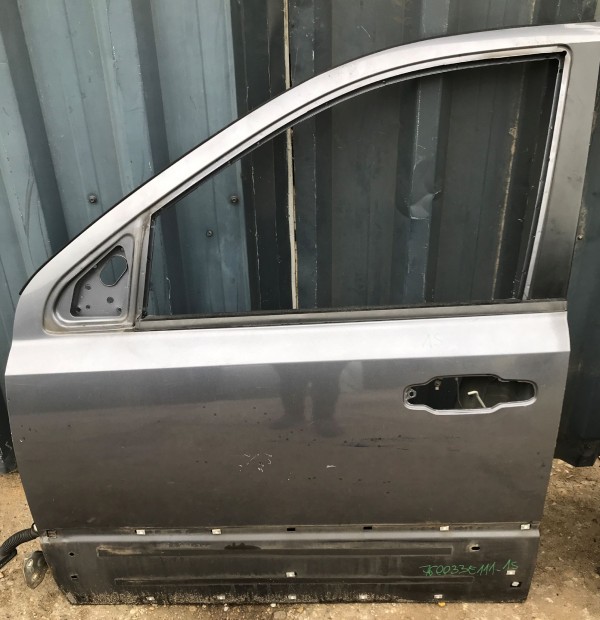 KIA SORENTO 140LE, KIA SORENTO 170LE BAL ELSŐ AJTÓ eladó