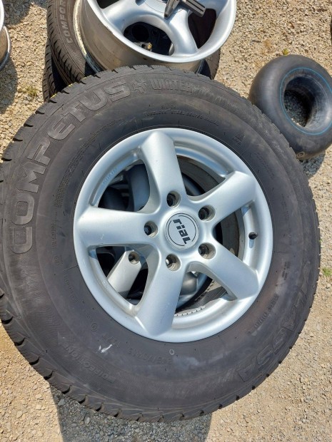 KIA Sorento alufelni 16coll 5x139.7,,20000/db