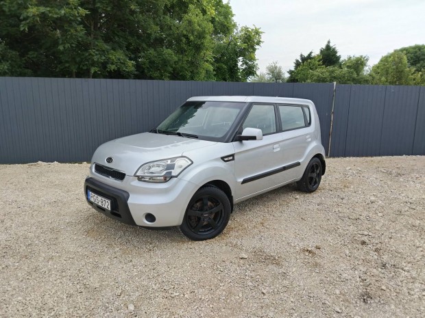 KIA Soul 1.6 LX Base Klíma. Alufelni. Parkradar...