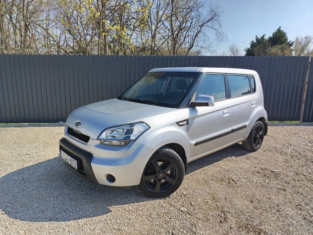 KIA Soul 1.6 LX Base Klíma. Alufelni. Parkradar...