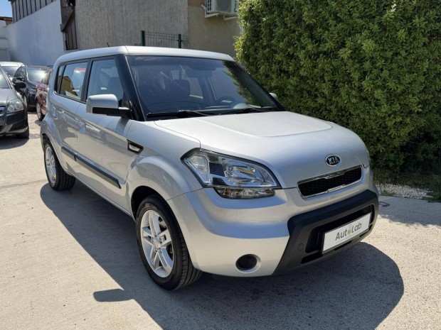 KIA Soul 1.6 LX / Végig Vezetett Szervizkönyv /...