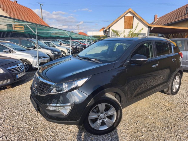KIA Sportage 1.6 GDI EX Prémium Végig Vezetett...