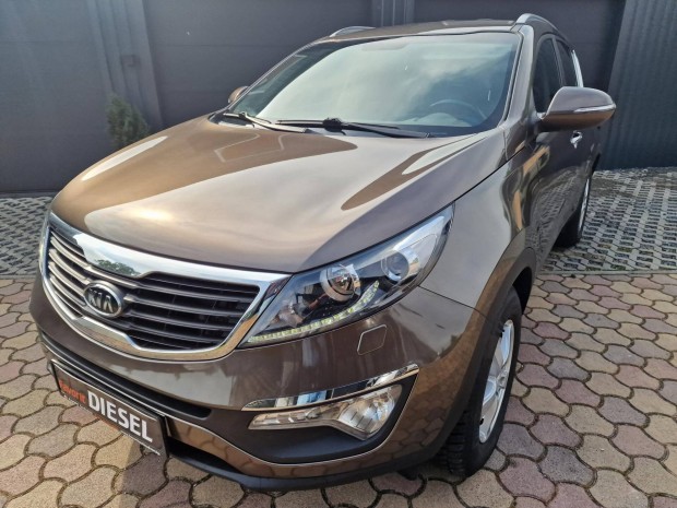 KIA Sportage 1.7 CRDi EX Prémium Bronz-Metál.1T...