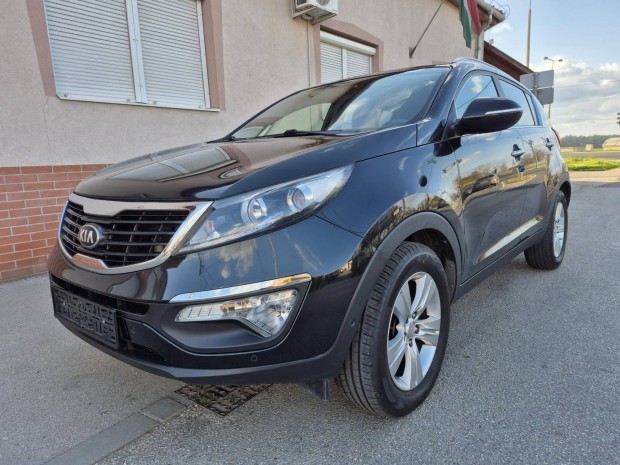 KIA Sportage 1.7 CRDi EX Sérmentes/vez.szervkön...