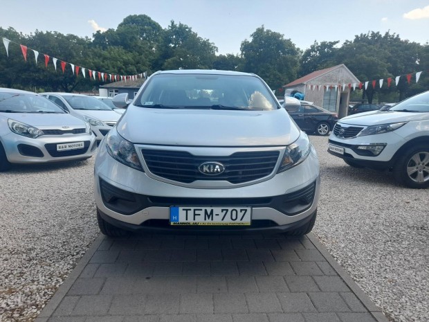 KIA Sportage 1.7 CRDi EX vezetett szervizknyv...