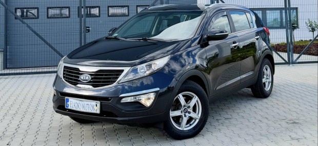 KIA Sportage 1.7 CRDi LX / Sérülésmentes / Költ...
