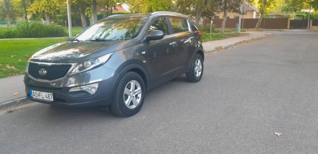 KIA Sportage 1.7 CRDi Limitált 98 ezer km. fris...