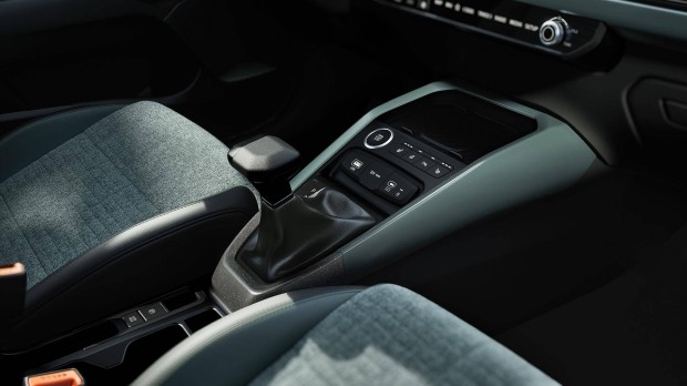 KIA Stonic Az j Stonic mr hajn! Kia Wallisn...