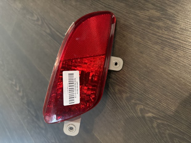 KIA VENGA KÖDLÁMPA CSAK A JOBB OLDAL FÜLSÉRÜT eladó